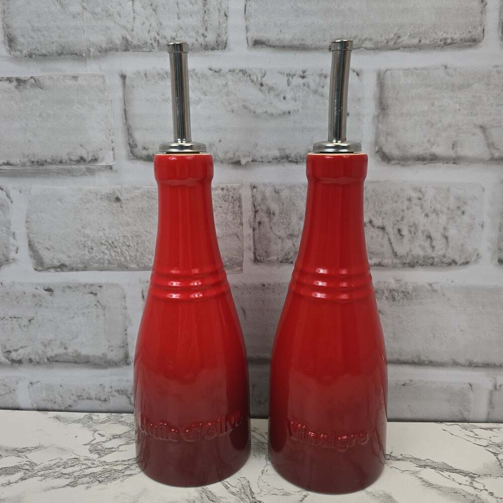 LE CREUSET STONEWARE OIL & VINEGAR BOTTLES STAINLESS STEEL SPOUTS 8 OZ RED